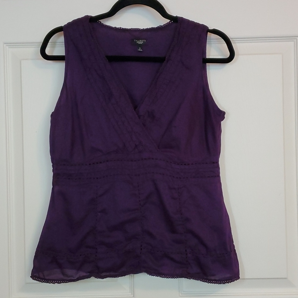 Talbots V Neck Sleeveless Top